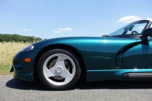 Image 8/35 of Dodge Viper RT/10 (1994)
