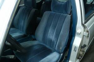 Image 10/29 of Mercedes-Benz 280 SE (1977)