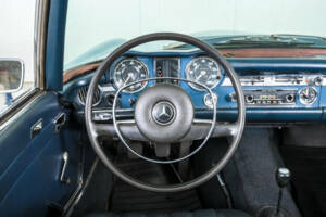 Bild 8/50 von Mercedes-Benz 280 SL (1969)