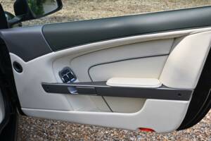 Bild 26/49 von Aston Martin DB 9 (2013)