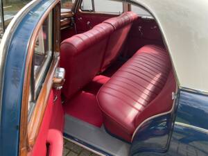 Immagine 11/39 di Mercedes-Benz 220 S (1957)