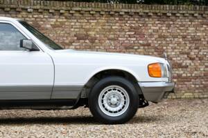 Bild 16/50 von Mercedes-Benz 380 SEL (1983)
