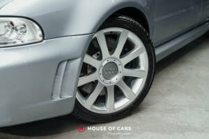 Bild 11/25 von Audi RS4 Avant (2001)