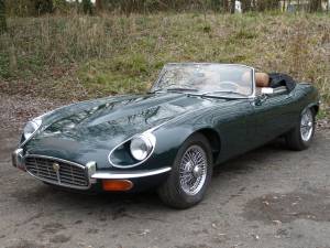 Bild 25/28 von Jaguar E-Type V12 (1972)