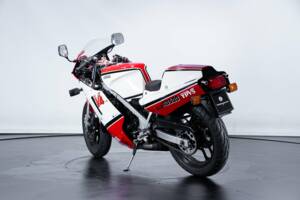 Immagine 2/50 di Yamaha DUMMY (1985)