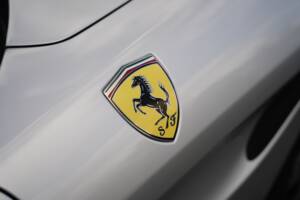 Bild 47/50 von Ferrari California T (2015)