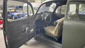 Image 79/84 of Volkswagen Beetle 1200 (1969)