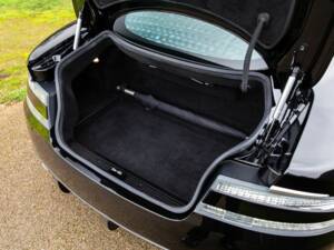 Bild 37/50 von Aston Martin DBS (2010)