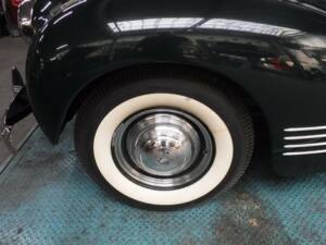 Image 10/50 of Packard 110 (1941)