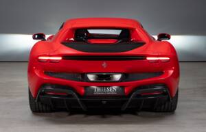 Image 13/30 of Ferrari 296 GTB (2022)