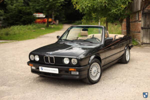 Bild 8/83 von BMW 325i (1990)