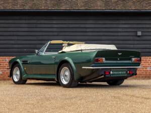 Bild 4/92 von Aston Martin V8 Volante X-Pack (1989)