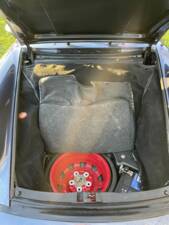 Image 8/8 of Porsche 911 Carrera 4 (1990)