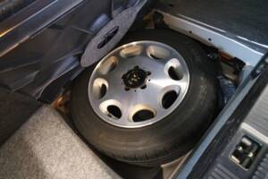 Image 5/9 de Mercedes-Benz SL 500 (1998)