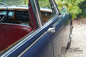 Image 37/50 of Jaguar Mk II 3.4 (1966)