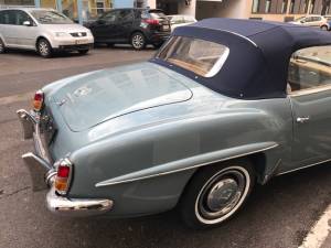 Image 18/49 of Mercedes-Benz 190 SL (1956)