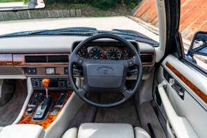 Image 27/38 de Jaguar XJS 4.0 (1995)