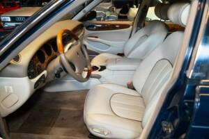 Bild 26/50 von Daimler Super V8 (1997)