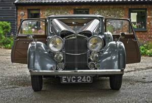 Image 21/50 of Alvis 4.3 Liter Saloon (1940)