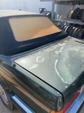 Bild 9/10 von BMW 325i (1990)