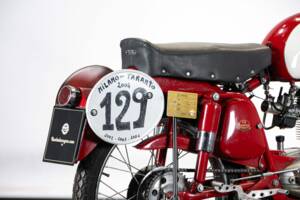 Bild 16/50 von Mondial 175 Turismo Veloce (1956)