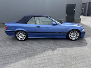 Bild 8/8 von BMW M3 (1999)