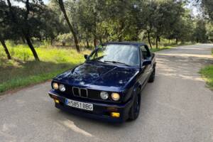 Imagen 38/42 de BMW 325i (1991)