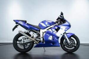 Imagen 4/12 de Yamaha DUMMY (1999)