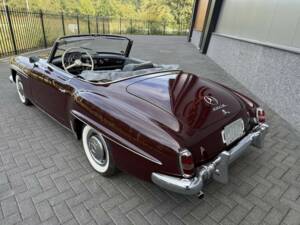 Image 9/50 de Mercedes-Benz 190 SL (1959)