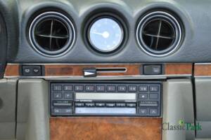 Image 49/50 de Mercedes-Benz 500 SL (1985)