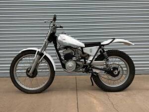 Immagine 2/38 di BSA Bantam D 14/4 Supreme (1968)