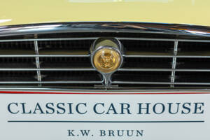 Image 9/28 of Jaguar E-Type V12 (1974)