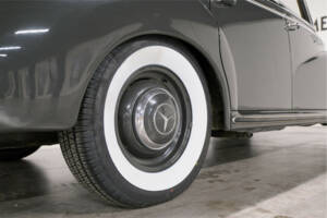 Imagen 9/24 de Mercedes-Benz 300 Cabriolet D (1953)