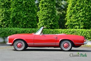 Image 2/50 de Mercedes-Benz 230 SL (1964)