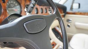 Image 22/45 of Bentley Turbo R (1988)