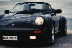 Image 22/85 of Porsche 911 Speedster 3.2 (1989)