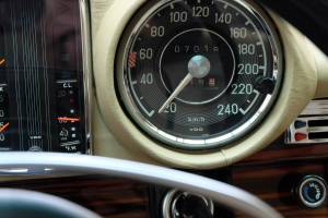 Bild 34/50 von Mercedes-Benz 280 SE 3,5 (1971)