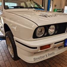Image 39/70 of BMW M3 (1990)