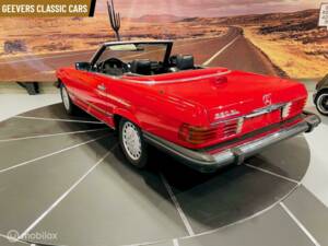 Bild 9/17 von Mercedes-Benz 560 SL (1986)