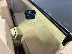 Image 29/48 of Mercedes-Benz 300 SL-24 (1992)