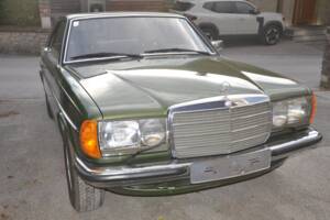 Bild 2/11 von Mercedes-Benz 230 CE (1983)