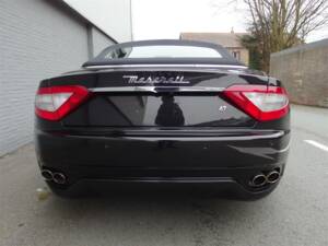 Immagine 8/93 di Maserati GranCabrio 4.7 (2010)