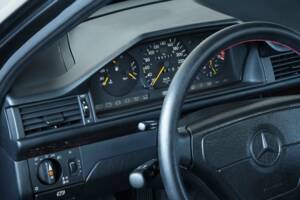 Bild 37/50 von Mercedes-Benz E 500 (1993)