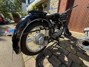 Immagine 3/18 di BMW R 25/3 (1955)
