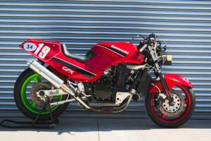 Image 3/50 of Kawasaki GPX 750R (1987)