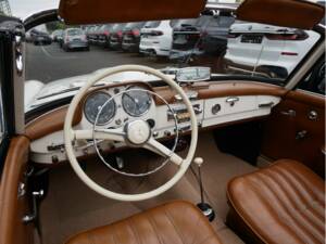 Image 7/27 of Mercedes-Benz 190 SL (1960)