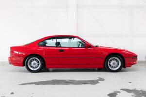 Image 4/24 of BMW 840Ci (1994)