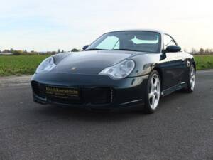 Bild 17/73 von Porsche 911 Carrera 4S (2004)