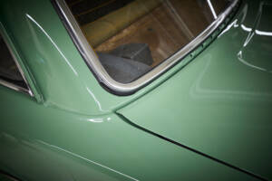 Immagine 40/98 di Volvo 244 DL (1975)
