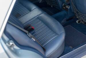 Image 67/100 of Mercedes-Benz 500 SEL (1983)